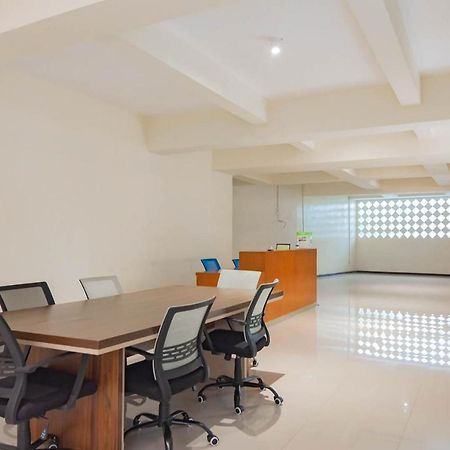 Reddoorz Plus @ Pakuan Residence Tajur Богор Экстерьер фото